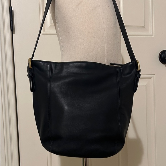 Coach Handbags - Coach Monterey Hobo Black Leather Vintage Bucket Bag- Excellent!